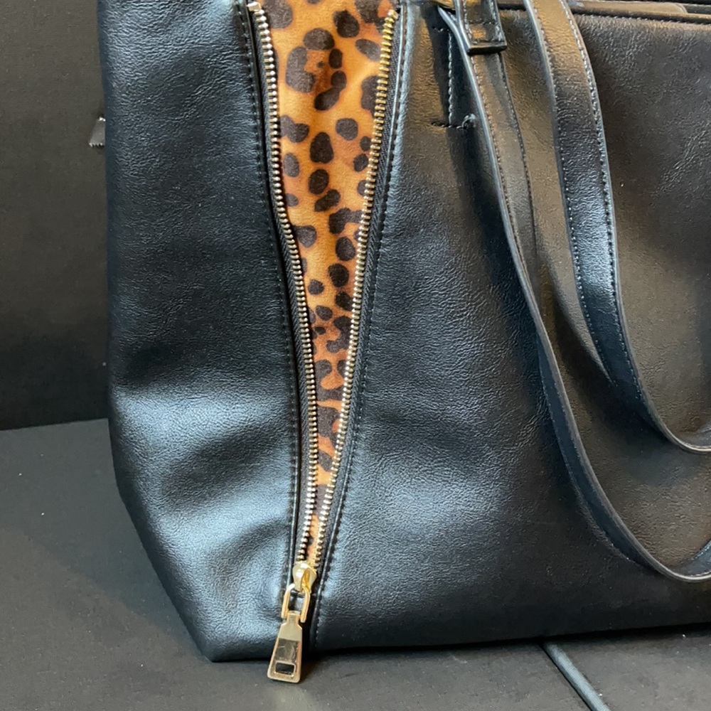 INC leather black handbags - Picture 2 of 8
